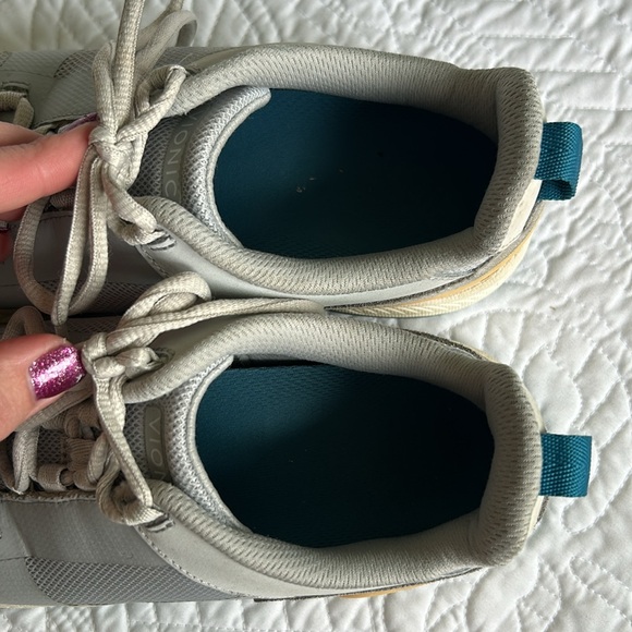 Vionic •6.5• Fearless Comfort Lace Up Sneakers Light Gray/Blue Mesh Suede - Picture 9 of 10